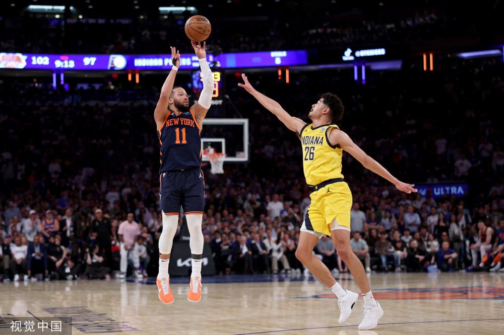 网坛中崭露 网坛中崭露