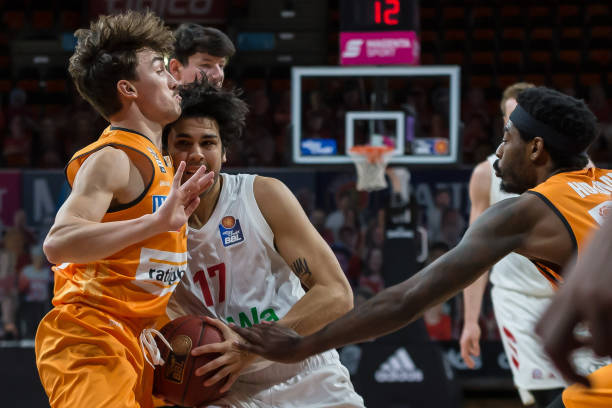 他强调自己 他强调自己